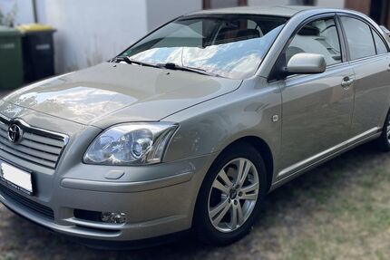 Toyota Avensis 190.000 km 4.400 &euro; Steinheim 71711