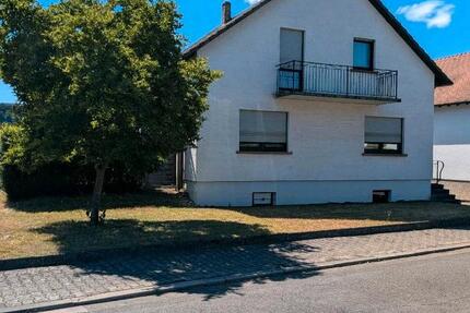 Haus Blieskastel - 5 Zimmer, 156 m&sup2;, 182.000&euro; | Angebot:27014469