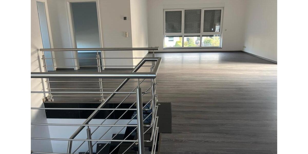 Etagenwohnung Laatzen - 3 Zimmer, 120 m&sup2;, 1.750&euro; | Angebot:26125207