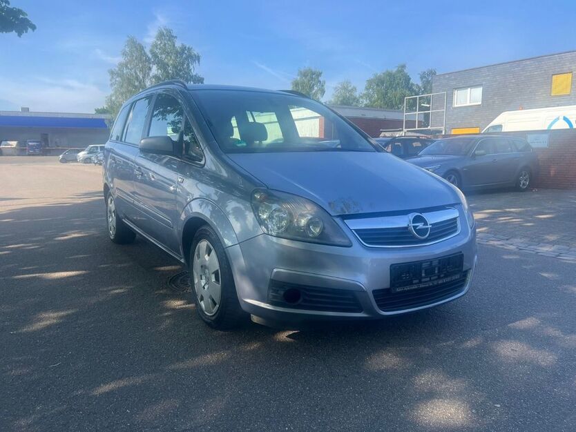 Opel Zafira 198.000 km 2.980 € Rendsburg 24768