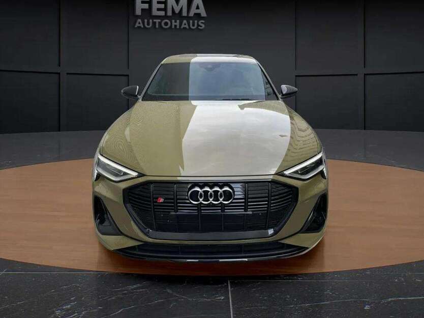 Audi e-tron 30.000 km 42.500 € Grünwald 82031