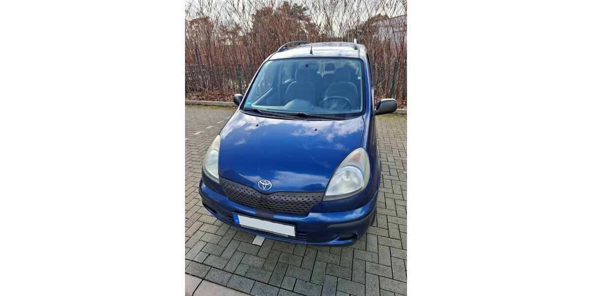 Toyota Yaris 223.000 km 1.250 &euro; Heidgraben 25436