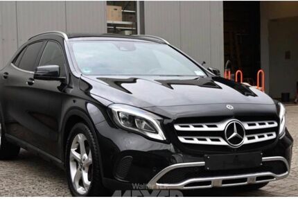 Mercedes-Benz GLA 180 97.000 km 16.300 &euro; Köln 51061