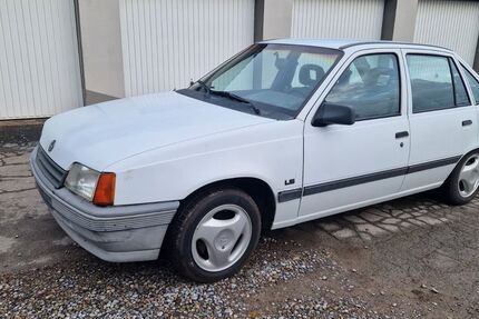 Opel Kadett 96.000 km 850 &euro; Wuppertal 42279