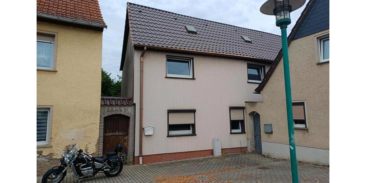 Einfamilienhaus Bad Lauchstädt - 4 Zimmer, 110 m&sup2;, 28.000&euro; | Angebot:27132372