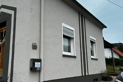 Einfamilienhaus walsdorf mit halle und Baugrundstück zimmer