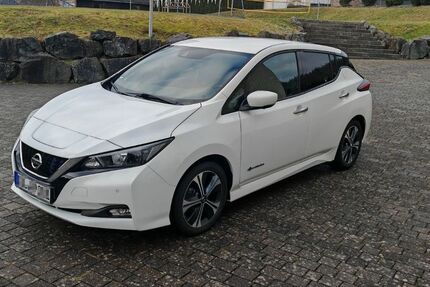 Nissan Leaf 93.000 km 9.700 &euro; Dillenburg 35684