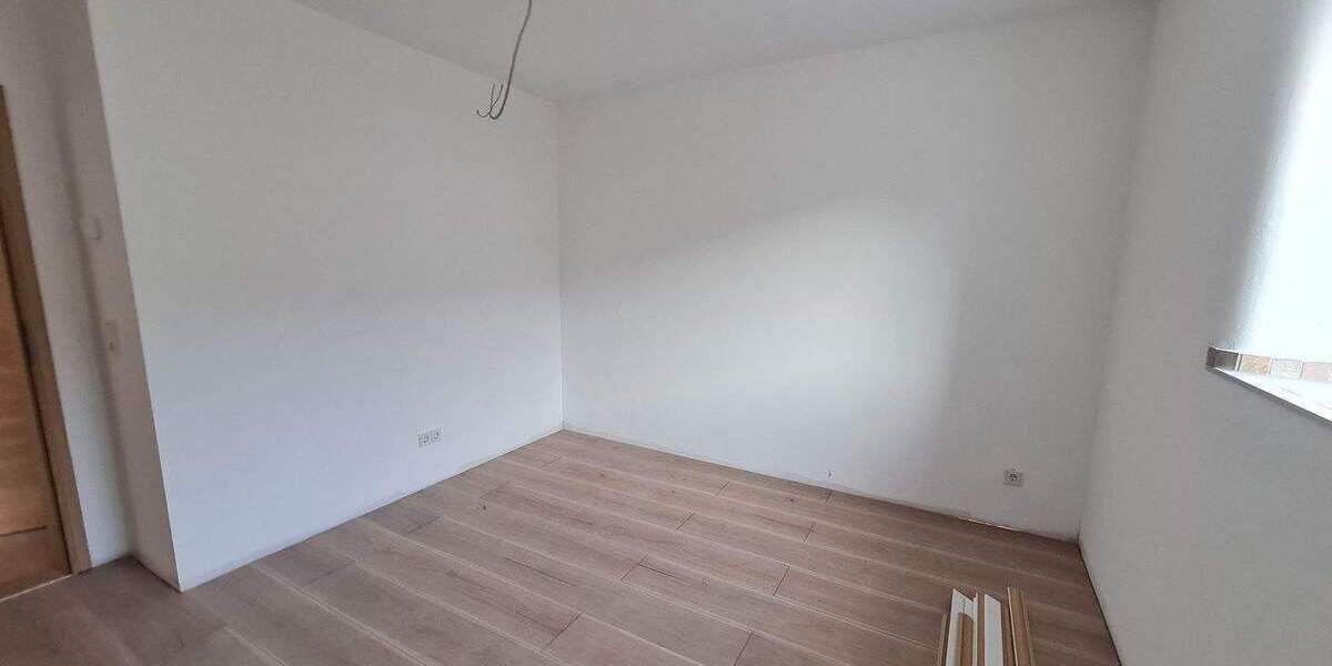 Etagenwohnung Losheim am See Losheim - 3 Zimmer, 77 m&sup2;, 825&euro; | Angebot:25409523