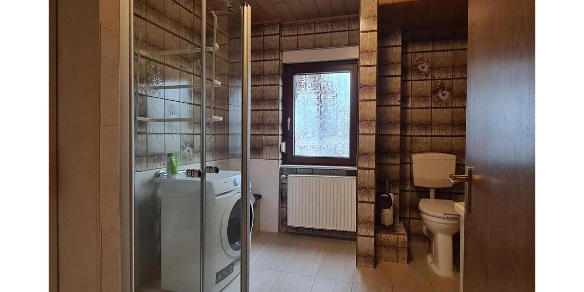 Freistehendes gepflegtes 3-Familienhaus in gesuchter Lage für Eigennutzer und Kapitalanleger - Mehrfamilienhaus, Wohnhaus Kirkel | Angebot:27009131
