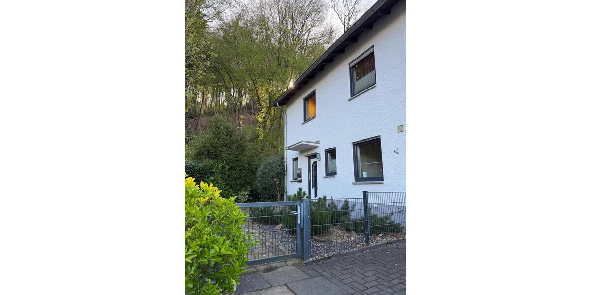 Doppelhaushälfte Lohmar - 4 Zimmer, 125 m&sup2;, 449.000&euro; | Angebot:26200571