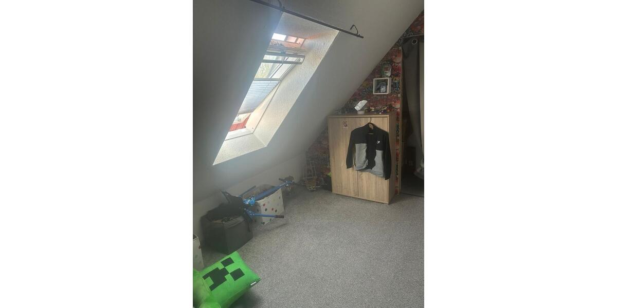 Dachgeschoßwohnung Südbrookmerland - 4 Zimmer, 90 m&sup2;, 1.100&euro; | Angebot:26222888