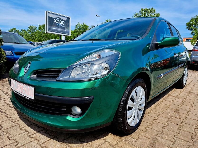 Renault Clio 113.829 km 2.999 € Leipzig 04205