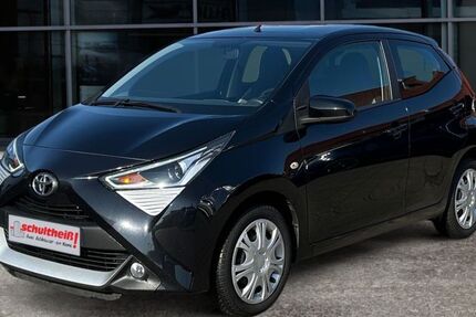 Toyota Aygo (X) 90.444 km 8.990 € Maulburg 79689