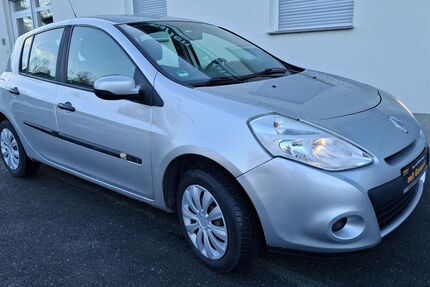Renault Clio 151.000 km 3.490 &euro; Derenburg 38895
