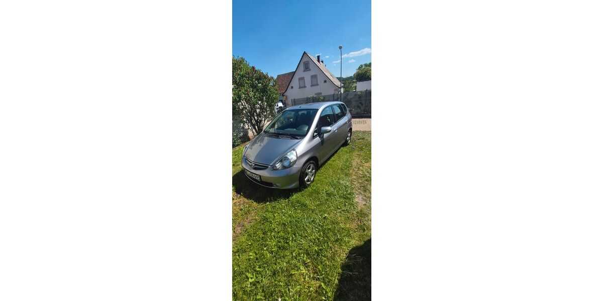 Honda Jazz 185.000 km 2.500 &euro; Otterbach 67731