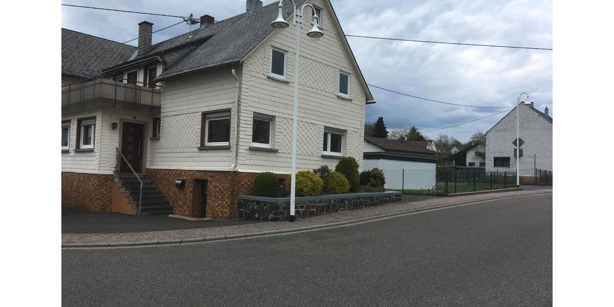 Doppelhaushälfte Bad Marienberg (Westerwald) - 8 Zimmer, 120 m&sup2;, 1.200&euro; | Angebot:26345757