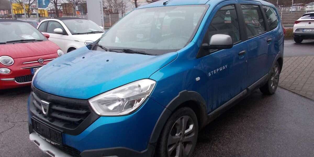 Dacia Lodgy 170.157 km 4.590 &euro; RIESA 01587
