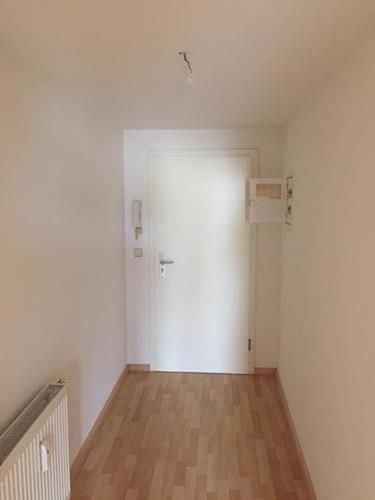 Dachgeschoßwohnung Limbach-Oberfrohna Oberfrohna - 3 Zimmer, 72 m&sup2;, 325&euro; | Angebot:26038018