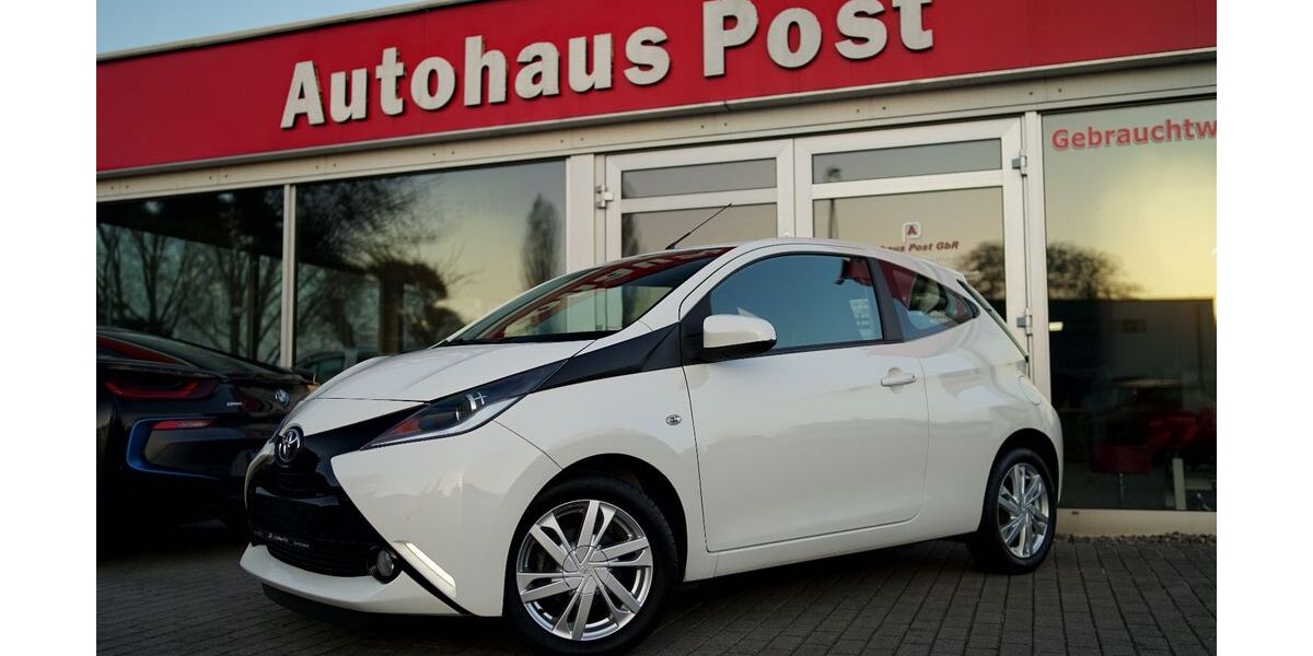 Toyota Aygo (X) 53.441 km 6.999 &euro; Eisenhüttenstadt 15890