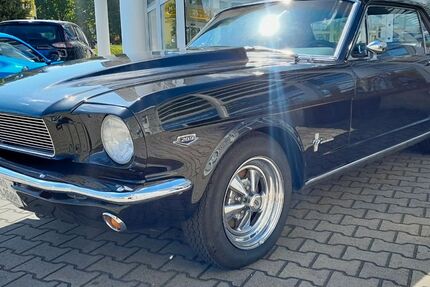 Ford Mustang 60.000 km 49.990 &euro; Bad Klosterlausnitz / Weißenborn 07639