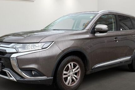 Mitsubishi Outlander 131.652 km 12.499 &euro; Berlin 12681