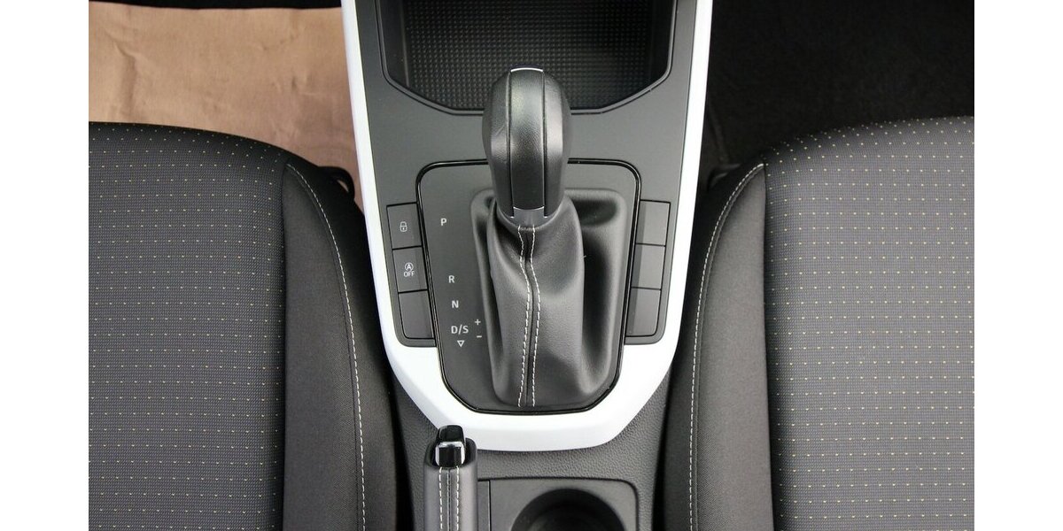 Seat Arona TSI OPF 7-DSG Style LED+TEMPOMAT+KLIMA+ALU 15.336 km 18.700 &euro; Hagenow 19230