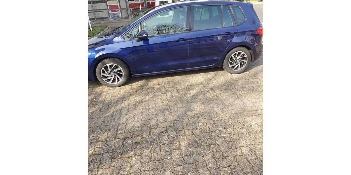 VW Golf Sportsvan 105.633 km 13.900 &euro; Hameln 31785
