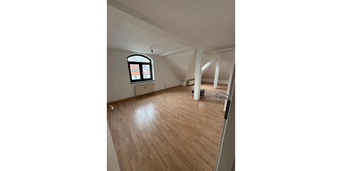 Dachgeschoßwohnung Dresden Cotta - 3 Zimmer, 82 m&sup2;, 1.000&euro; | Angebot:26578294