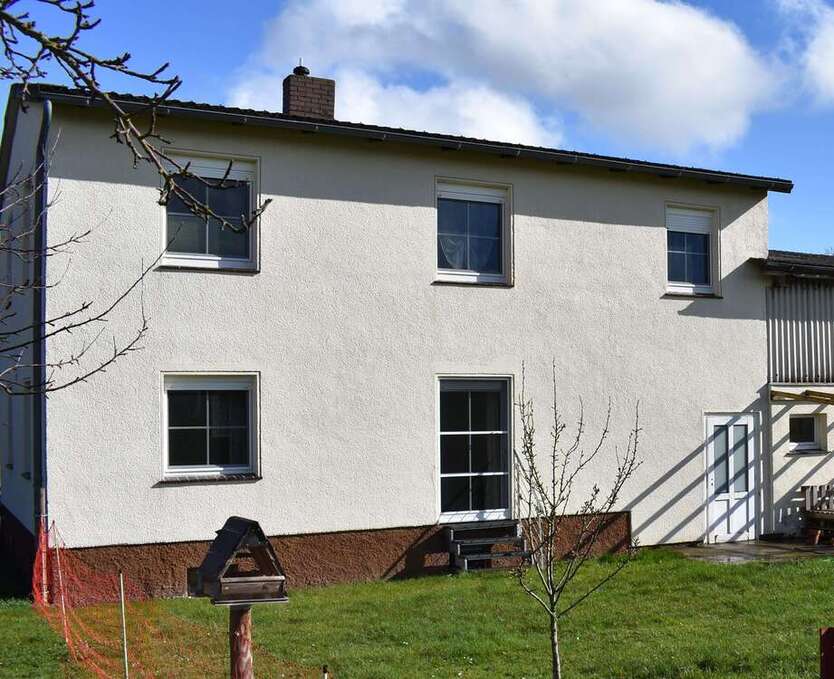 Haus zum Kaufen in Neu-Eichenberg 499.000 € 155 m²