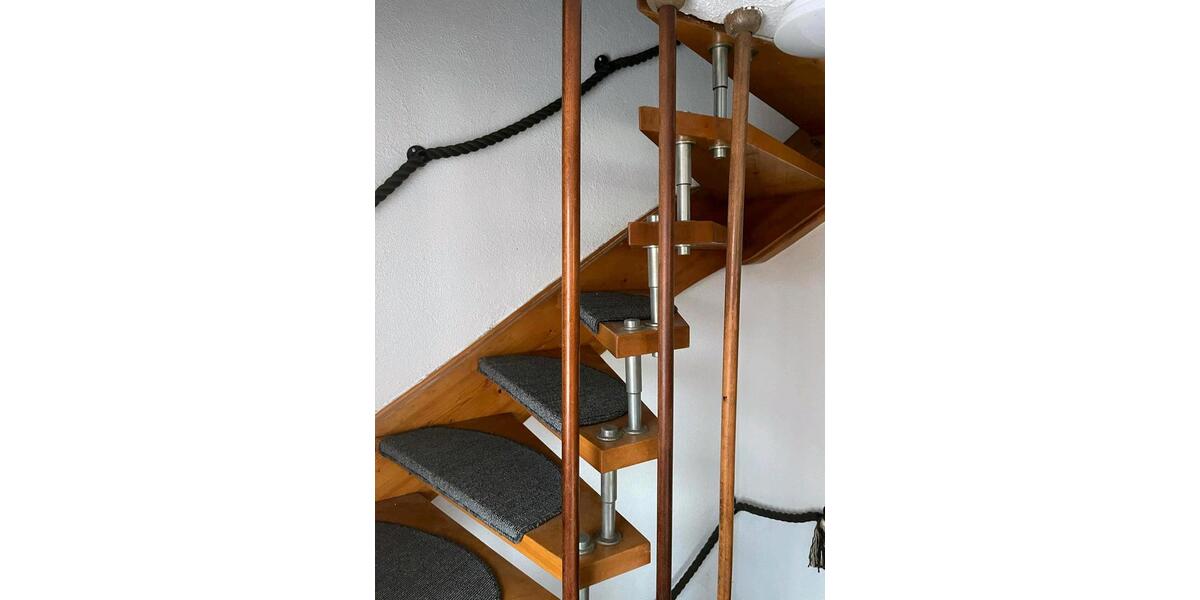 Einfamilienhaus Friedewald - 6 Zimmer, 135 m&sup2;, 1.250&euro; | Angebot:27620671