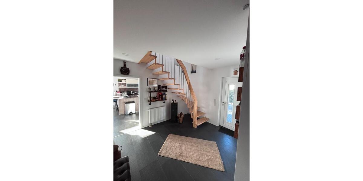 Einfamilienhaus Ense - 5 Zimmer, 129 m&sup2;, 1.500&euro; | Angebot:25048645