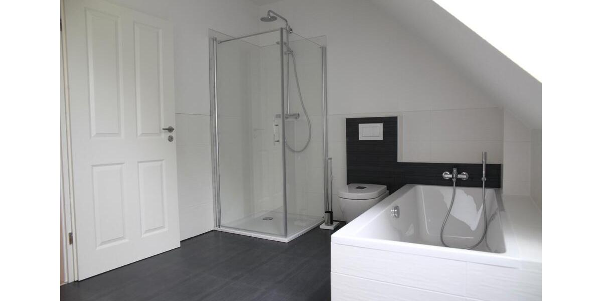 Doppelhaushälfte Geesthacht - 4 Zimmer, 130 m&sup2;, 1.800&euro; | Angebot:26418527