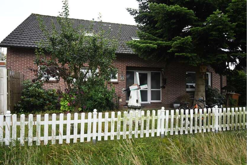 Haus zum Kaufen in Bad Zwischenahn 329.000 € 170 m² 7 zimmer