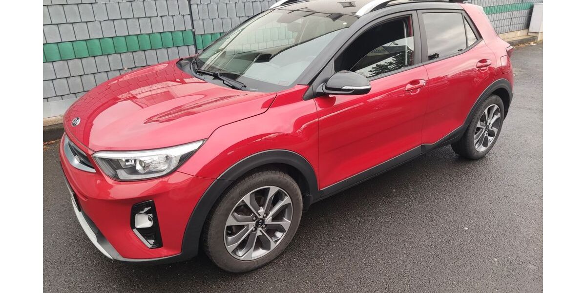 Kia Stonic 32.500 km 13.780 &euro; Koblenz 56070