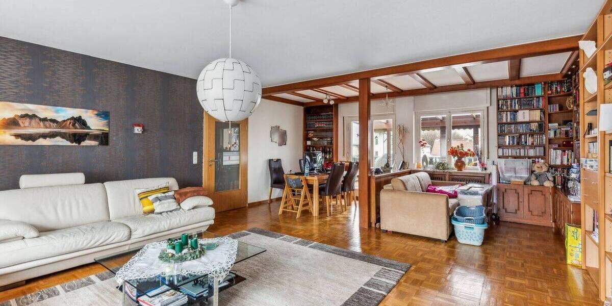 Mehrfamilienhaus, Wohnhaus Kriftel - 9 Zimmer, 253 m&sup2;, 695.000&euro; | Angebot:25996136