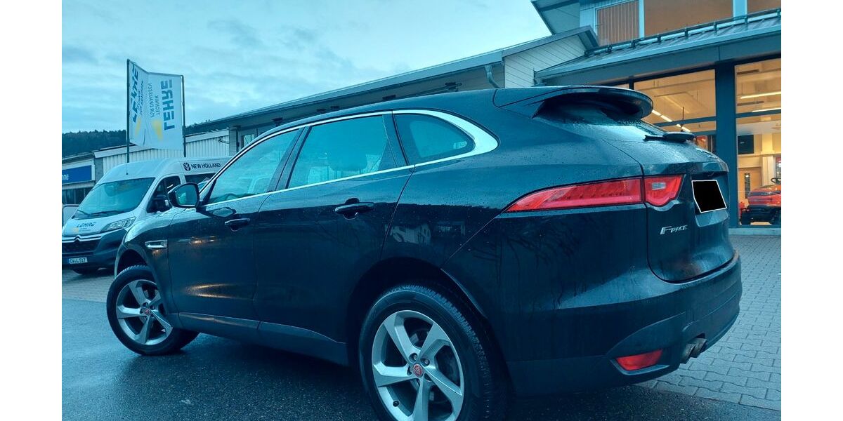 Jaguar F-Pace 136.800 km 15.790 &euro; HAITERBACH 72221