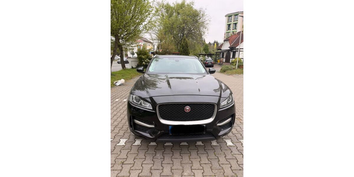 Jaguar F-Pace 103.000 km 17.999 &euro; Darmstadt 64293