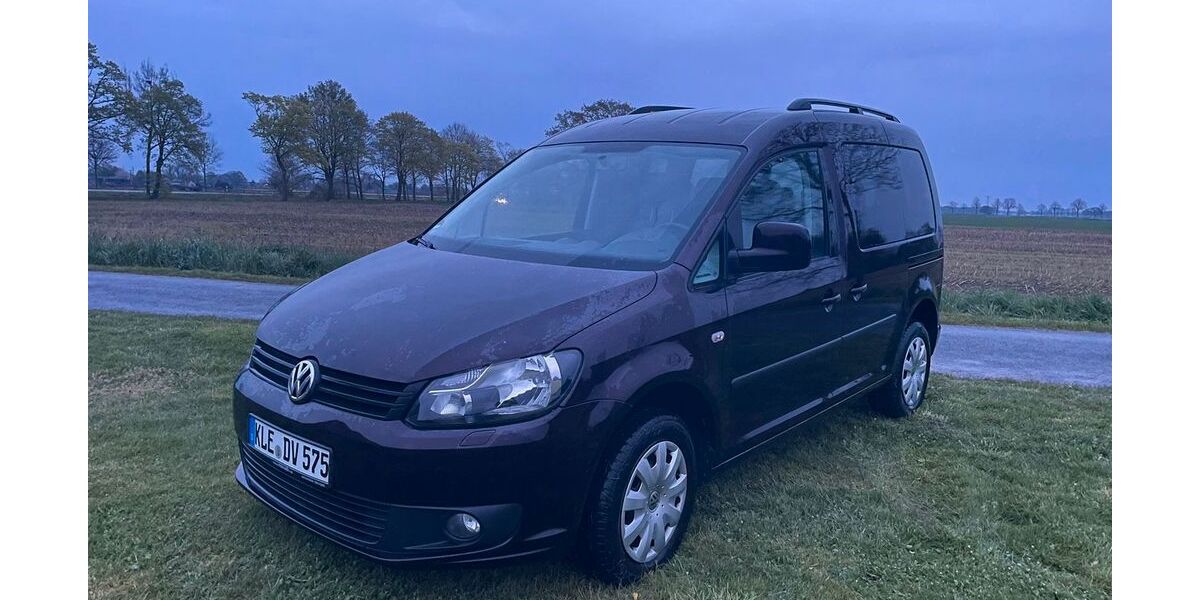 VW Caddy 135.000 km 7.300 &euro; Kevelaer 47623