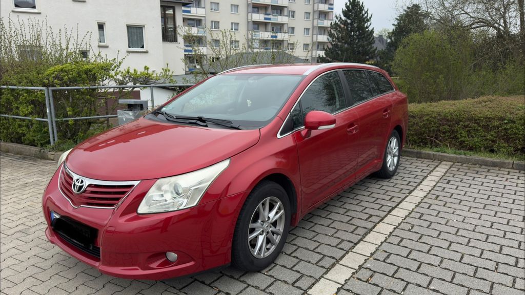 Toyota Avensis 158.000 km 6.000 &euro; Weida 07570