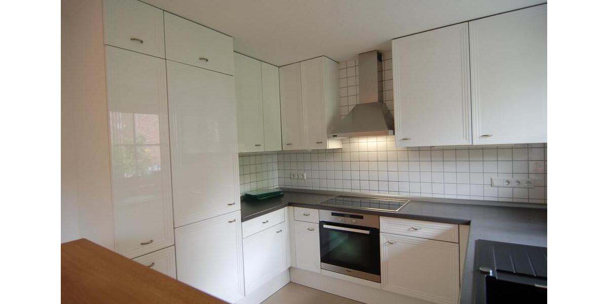 Einfamilienhaus Düsseldorf Stadtbezirk 5 - 6 Zimmer, 225 m&sup2;, 4.750&euro; | Angebot:24768105