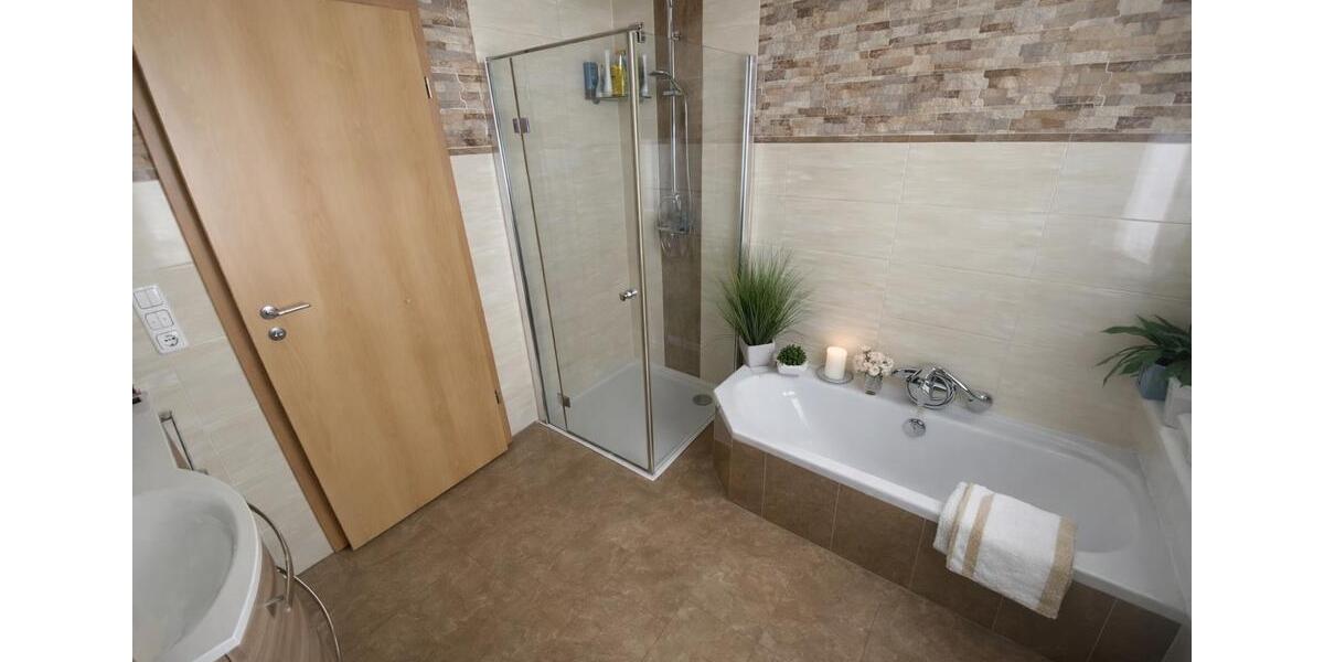 Bungalow Porta Westfalica - 5 Zimmer, 142 m&sup2;, 2.500&euro; | Angebot:25313042