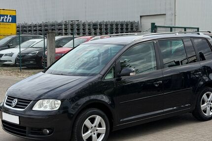 VW Touran 235.000 km 1.399 &euro; Kandel 76870