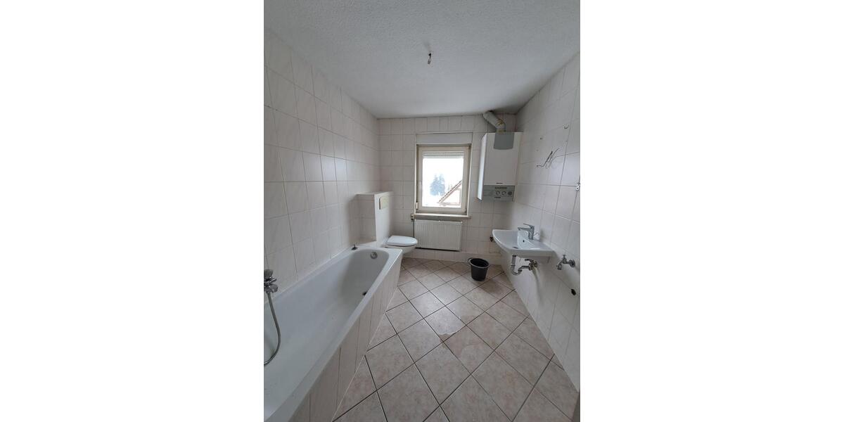 Etagenwohnung Schönhausen (Elbe) - 3 Zimmer, 71 m&sup2;, 378&euro; | Angebot:24963400