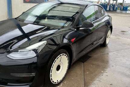 Tesla Model 3 70.000 km 28.500 &euro; Hückelhoven 41836