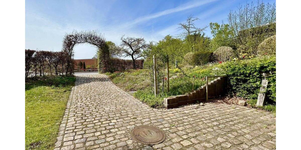 Doppelhaushälfte Groß Grönau - 5 Zimmer, 177 m&sup2;, 298.000&euro; | Angebot:26434032