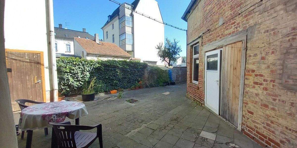 Mehrfamilienhaus, Wohnhaus Crimmitschau - 9 Zimmer, 185 m&sup2;, 69.000&euro; | Angebot:25385481