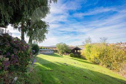 Zweifamilienhaus mit traumhaftem Fernblick in Hauzenberg 9 zimmer