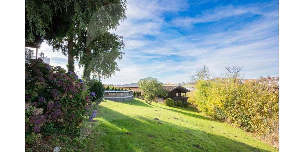 Zweifamilienhaus mit traumhaftem Fernblick in Hauzenberg 9 zimmer