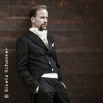 Yuri Ota, Alexander Breitenbach und Peter Schöne - Klavier und Gesang