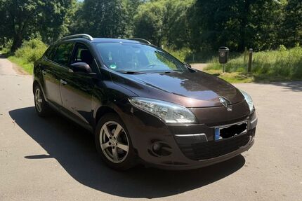 Renault Megane 96.300 km 4.299 &euro; Bad Schwalbach 65307